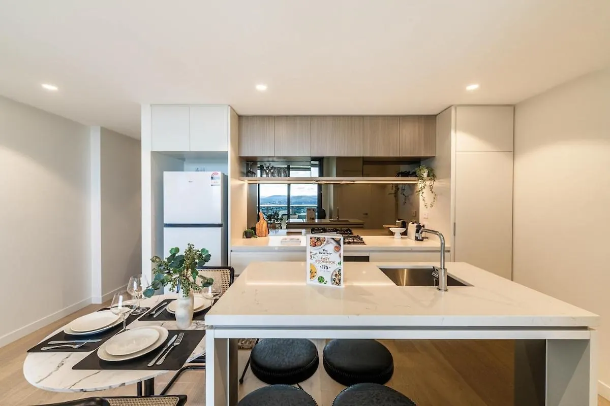 Velvet Dusk Suite - Lv 29 Above The New Star Casino In Bne'S New Land Mark Building, Free Carpark Available For Long Bookings Brisbane 0*,  Australia