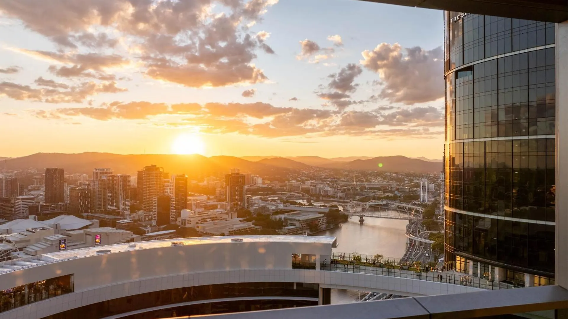 Apartment Velvet Dusk Suite - Lv 29 Above The New Star Casino In Bne'S New Land Mark Building, Free Carpark Available For Long Bookings Brisbane